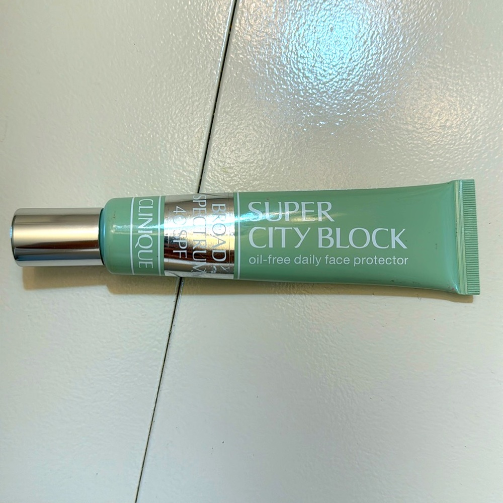 Clinique Super City Block SPF 40